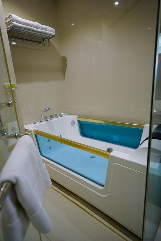 Arman Hotel 4*
