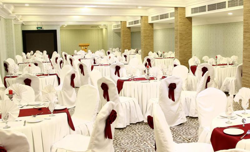 Bahrain International 4*