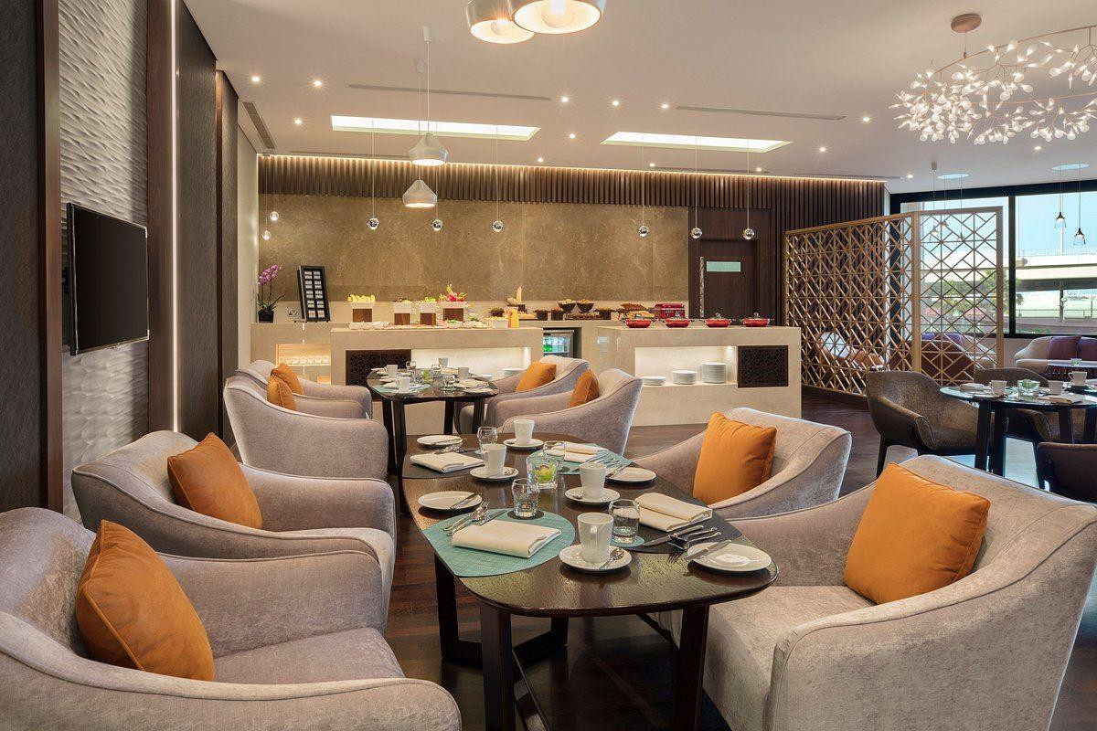 Crowne Plaza 5*