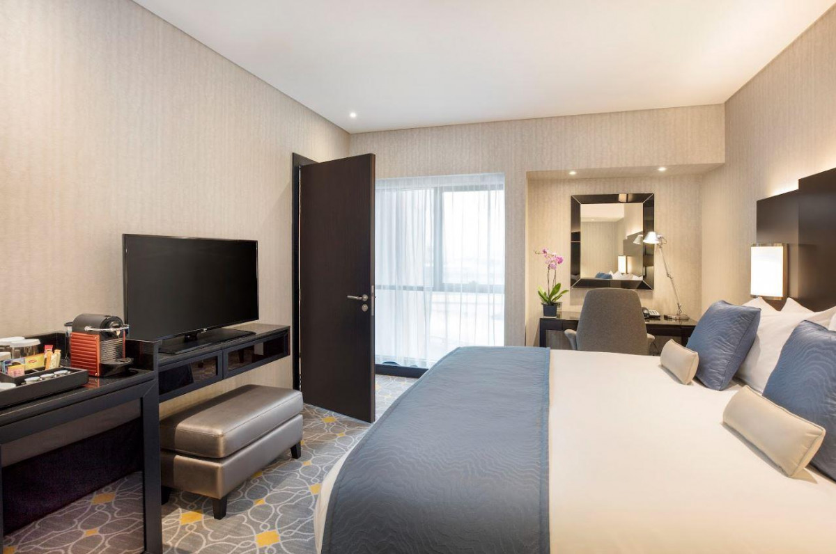 Crowne Plaza 5*