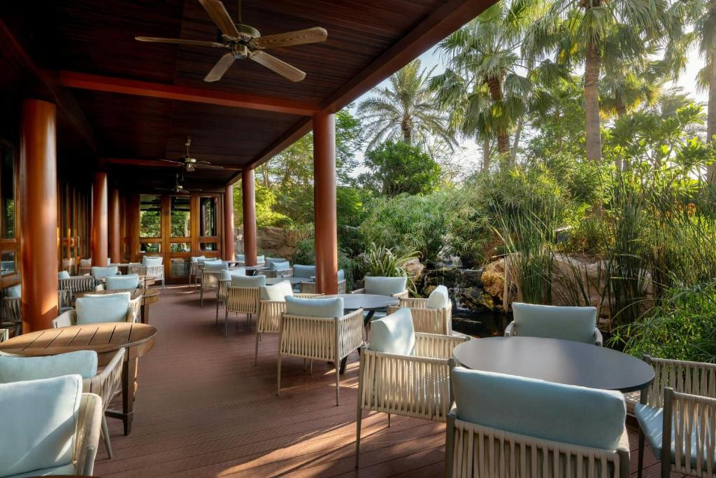 The Gulf Hotel Bahrain Convention & Spa 5*