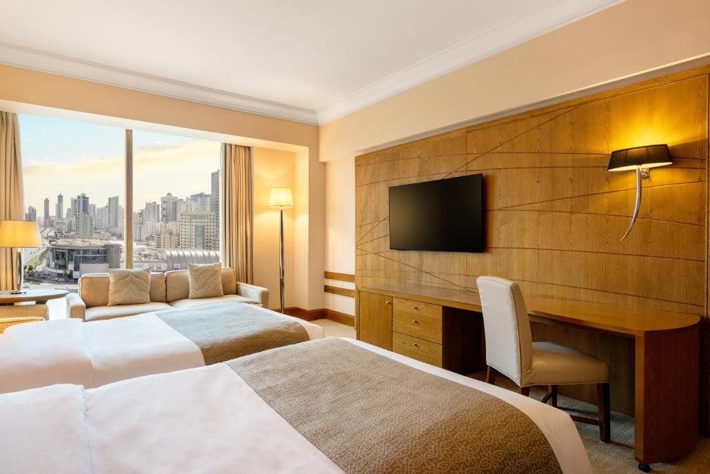 The Gulf Hotel Bahrain Convention & Spa 5*