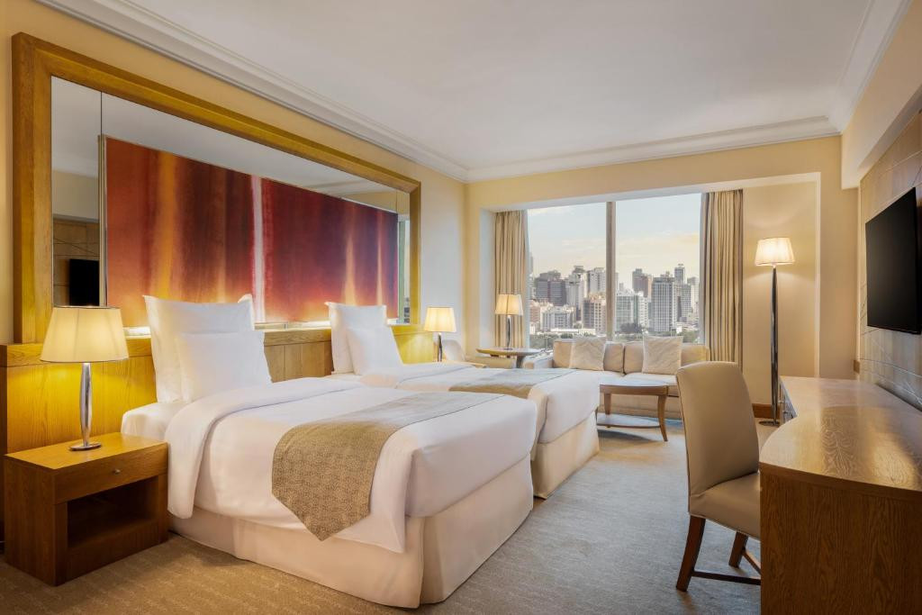 The Gulf Hotel Bahrain Convention & Spa 5*