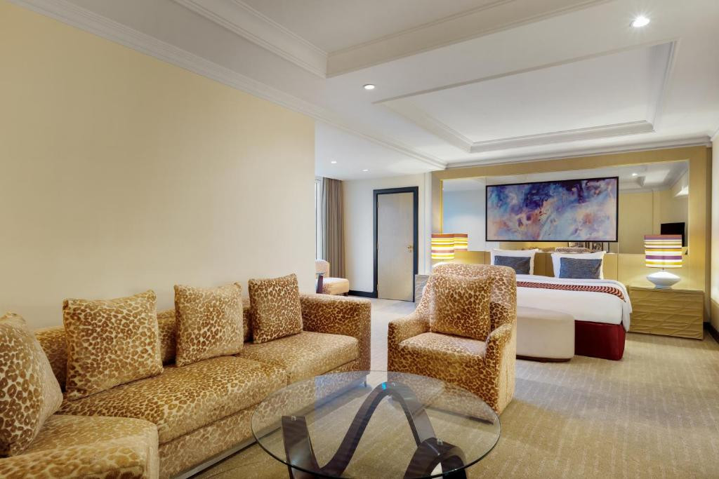 The Gulf Hotel Bahrain Convention & Spa 5*