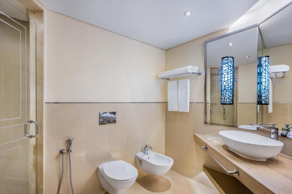 The Gulf Hotel Bahrain Convention & Spa 5*