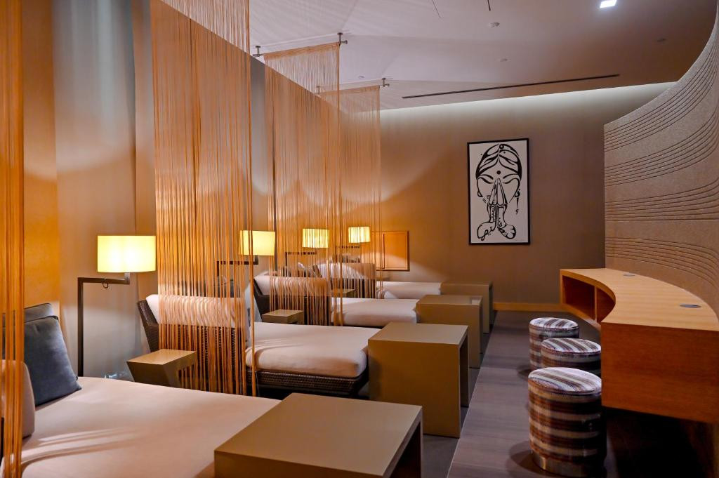 The Gulf Hotel Bahrain Convention & Spa 5*