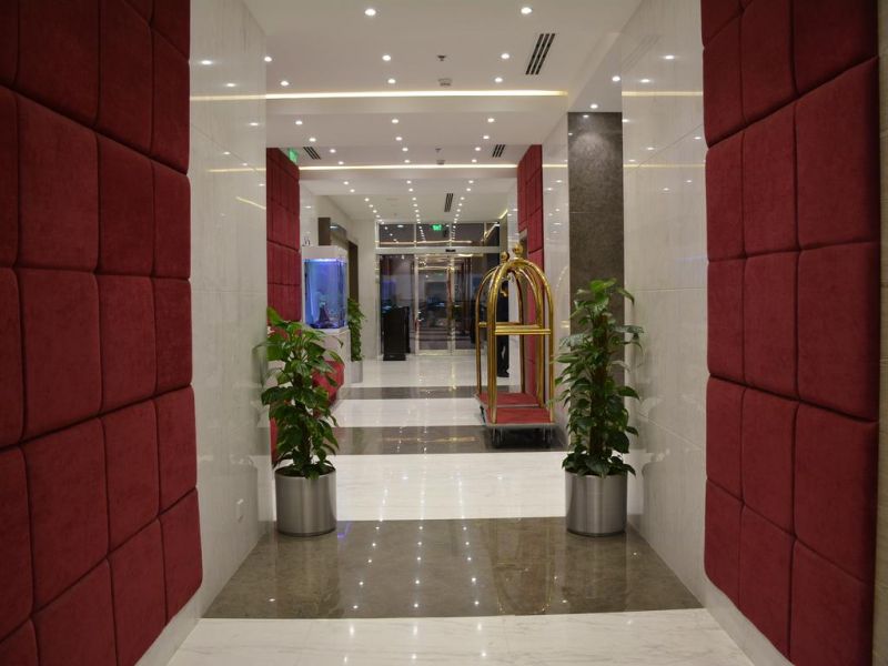 Juffair Avenue 4*