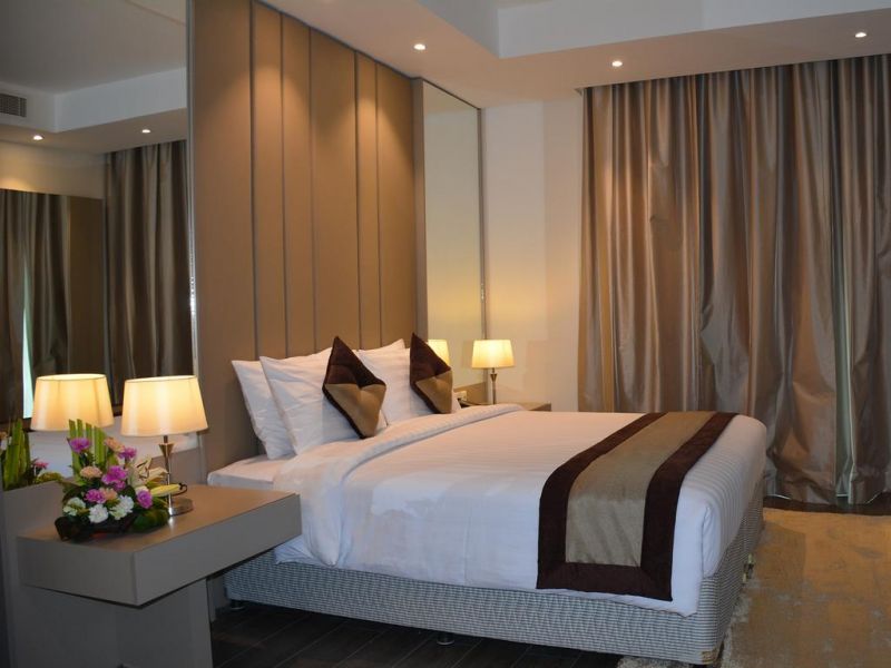 Juffair Avenue 4*