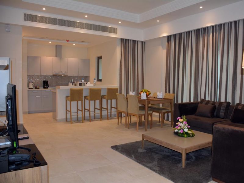 Juffair Avenue 4*