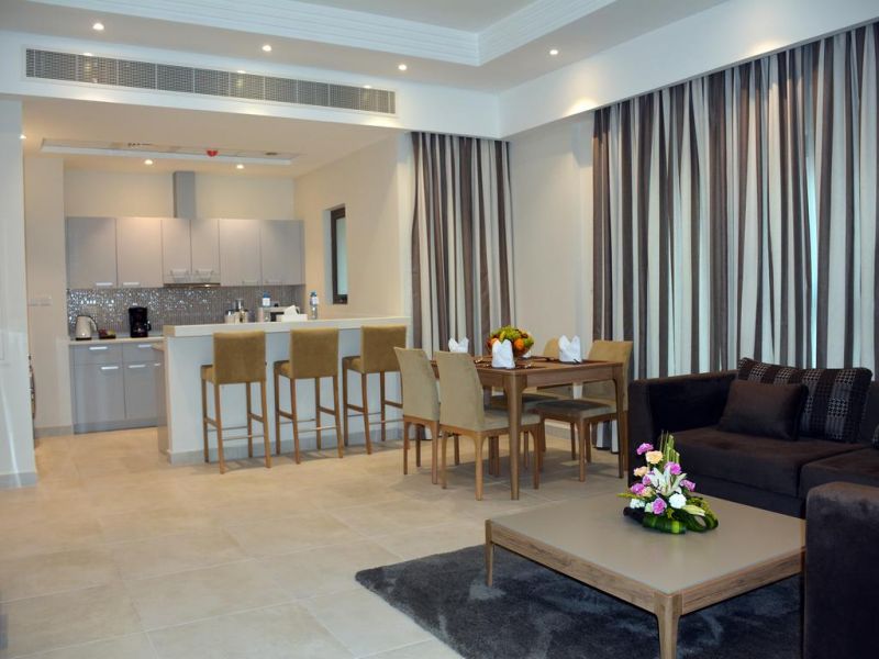 Juffair Avenue 4*