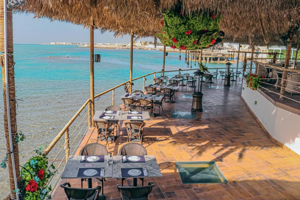 Lagoona Beach Luxury Resort 5*