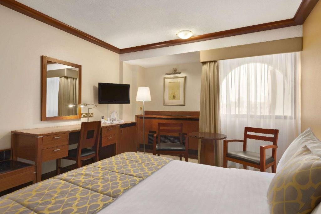 Ramada By Wyndham Bahrain 4*