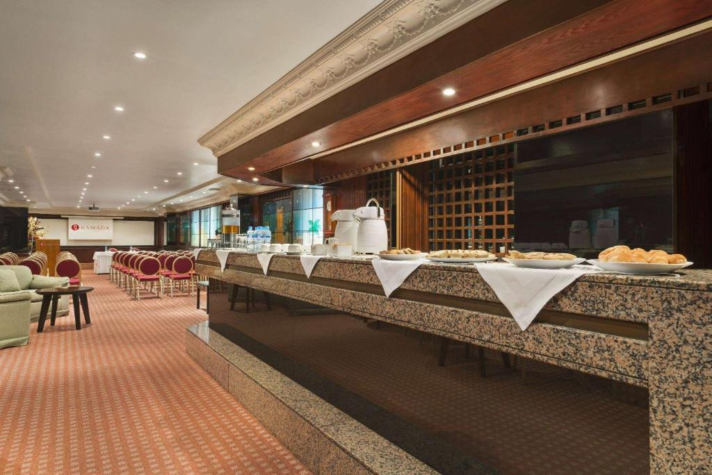 Ramada By Wyndham Bahrain 4*