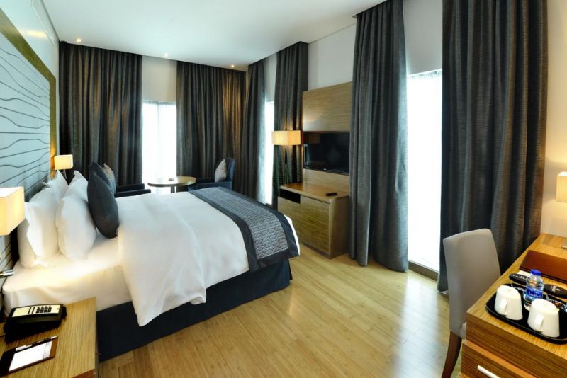 Ramada Manama City Centre 4*