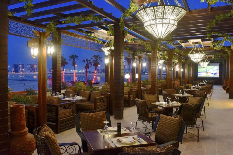 Ramada Manama City Centre 4*