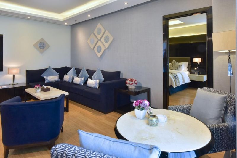 Ramada Manama City Centre 4*