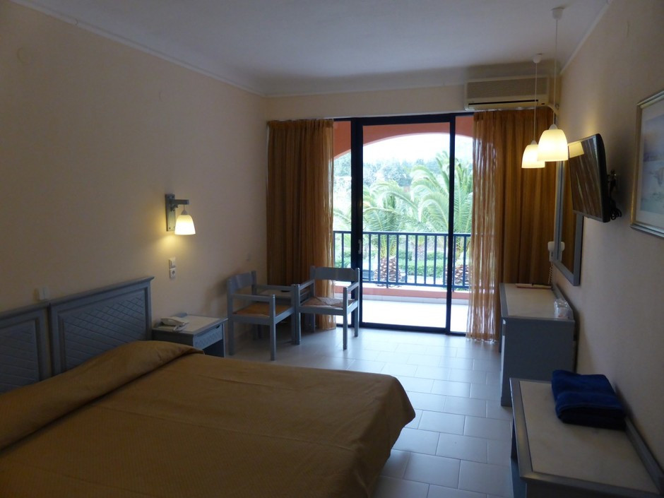 Mare Monte Beach 4*