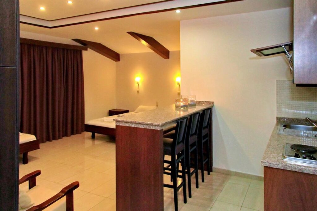 24 Seven Boutique Hotel 3*