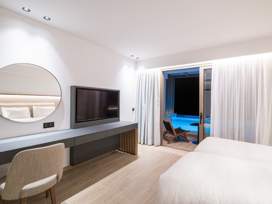 Akasha Beach Hotel & Spa 5*