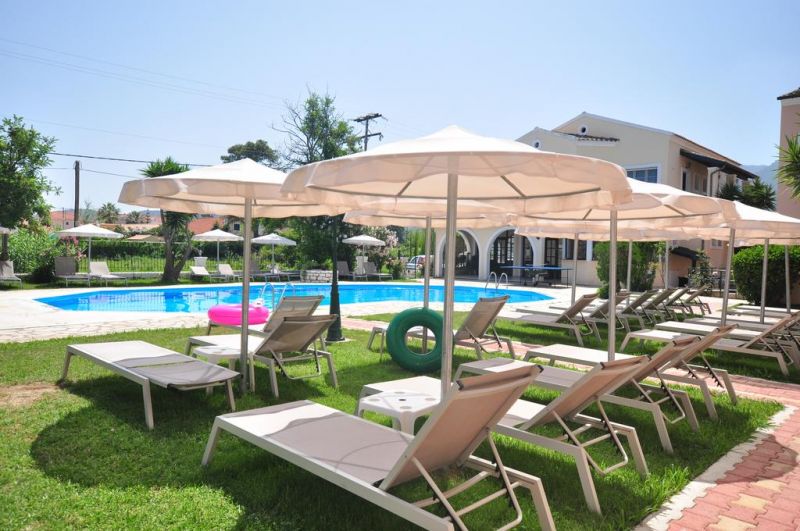 Acharavi Garden 3*