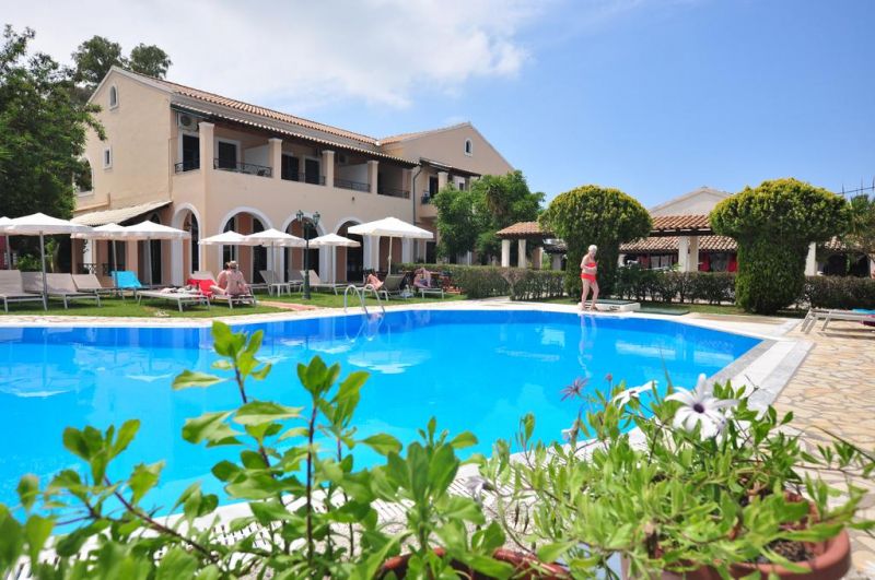 Acharavi Garden 3*