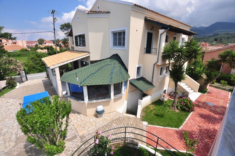 Acharavi Garden 3*