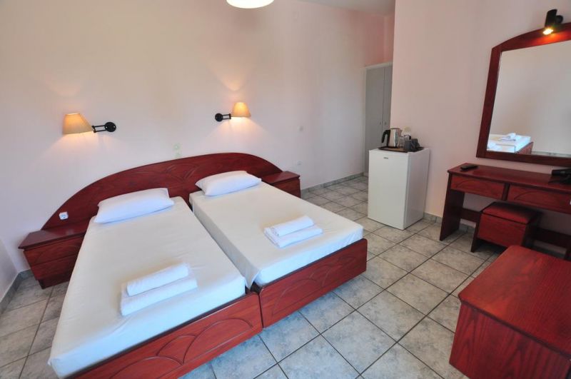 Acharavi Garden 3*