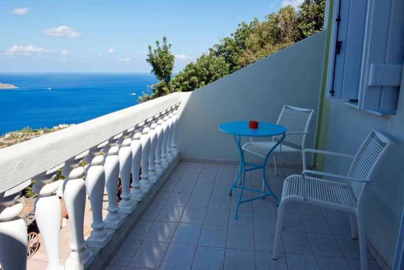Adrakos Apartments 2*