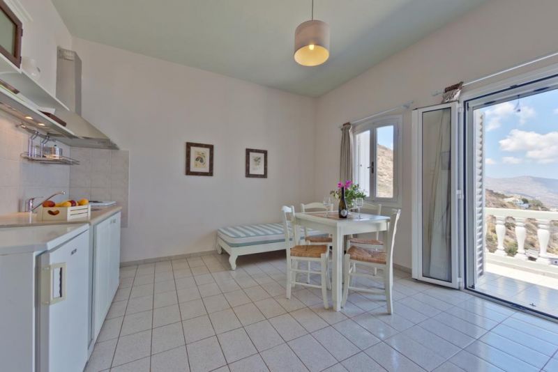 Adrakos Apartments 2*