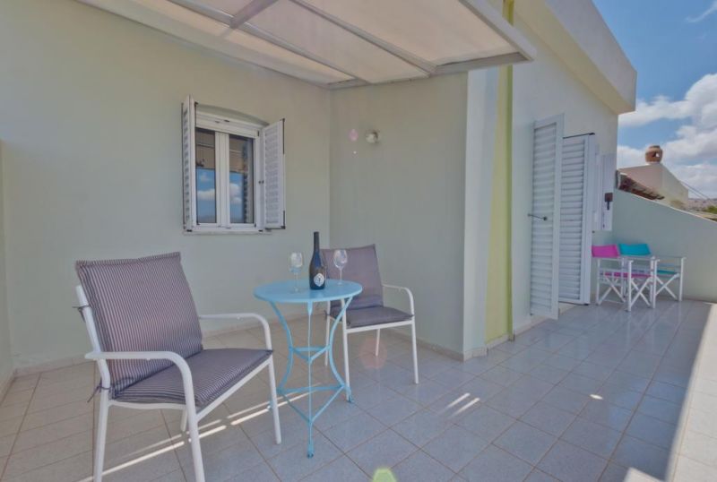 Adrakos Apartments 2*
