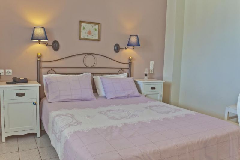 Adrakos Apartments 2*