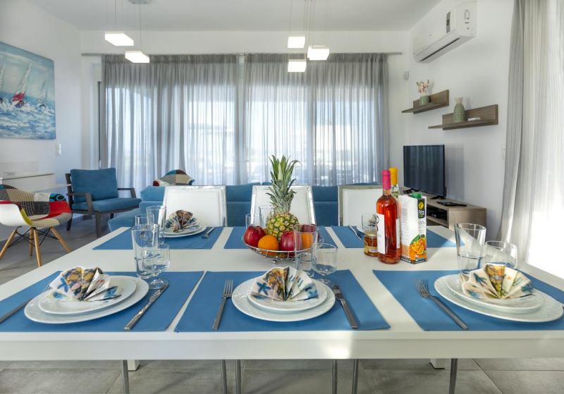 Aegean Horizon Beachfront Villas 4*