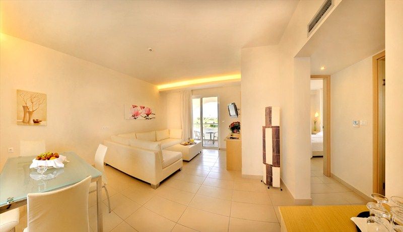 Afandou Bay Resort & Suites 5*