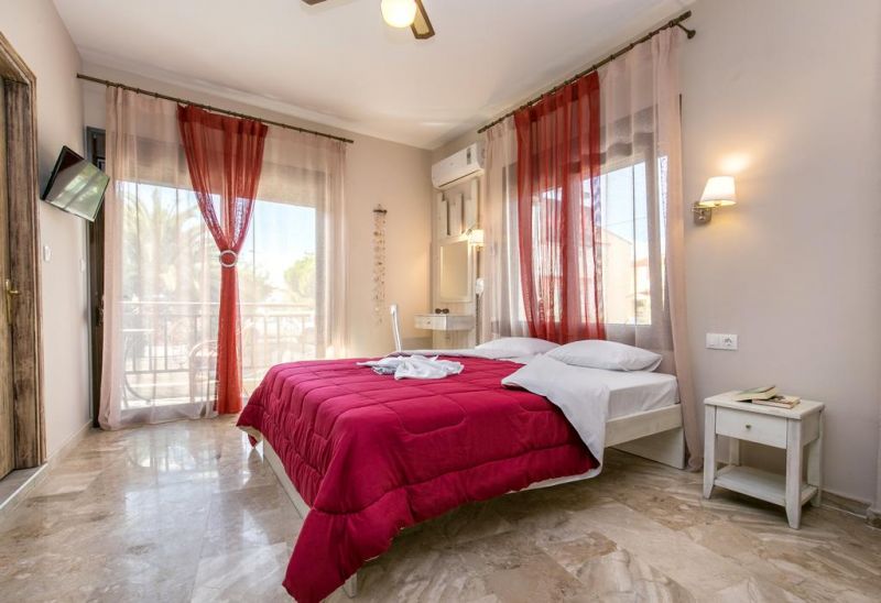 Agali Villa 2*