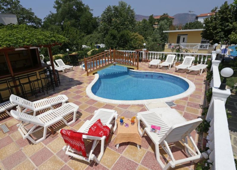 Agali Villa 2*