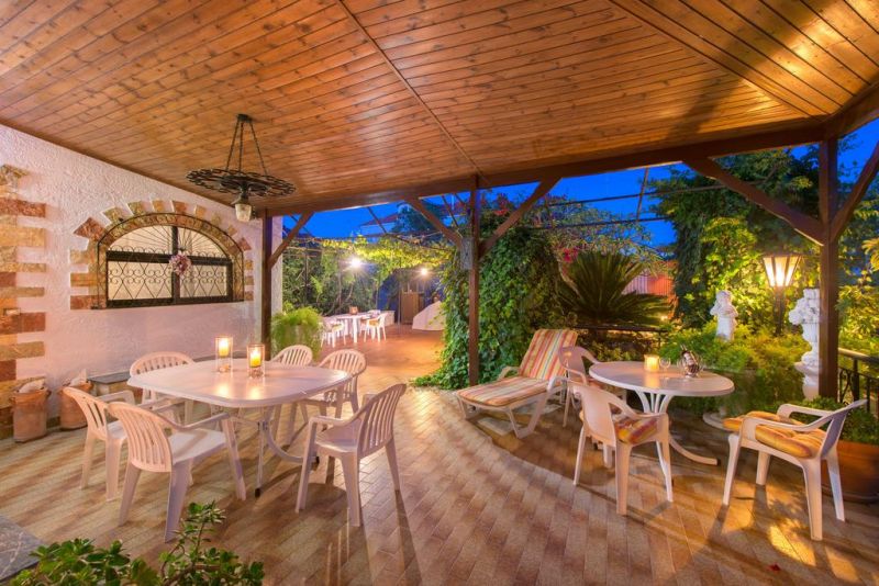 Agia Paraskevi Villa 3*