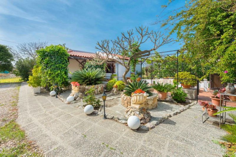 Agia Paraskevi Villa 3*