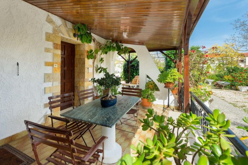 Agia Paraskevi Villa 3*