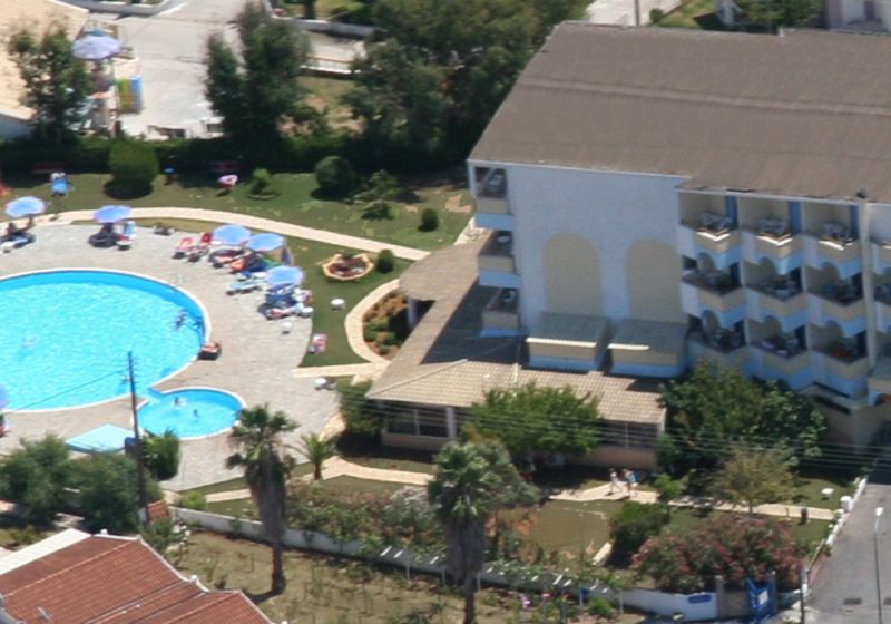 Albatros 3*