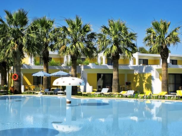 Alex Beach 4*
