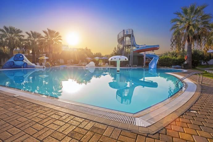 Alex Beach 4*