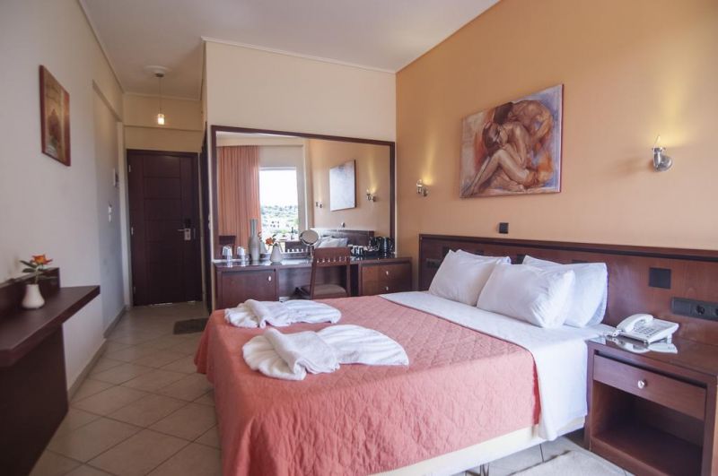 Almira Mare 4*