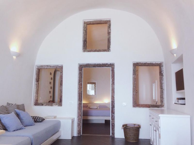 Altana Cliffside Villas 4*