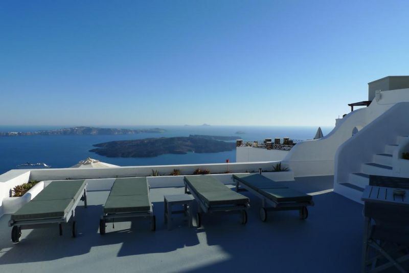 Altana Cliffside Villas 4*