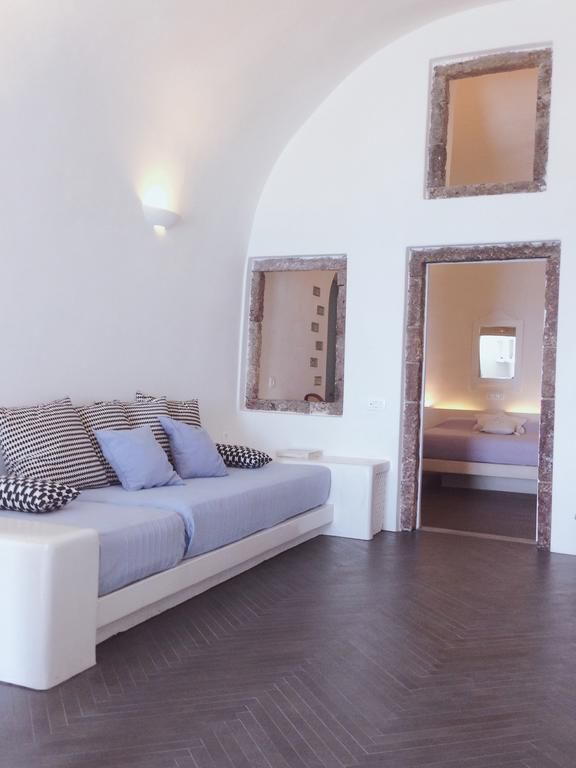 Altana Cliffside Villas 4*