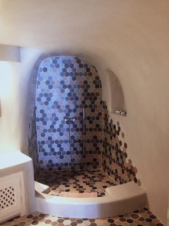 Altana Cliffside Villas 4*