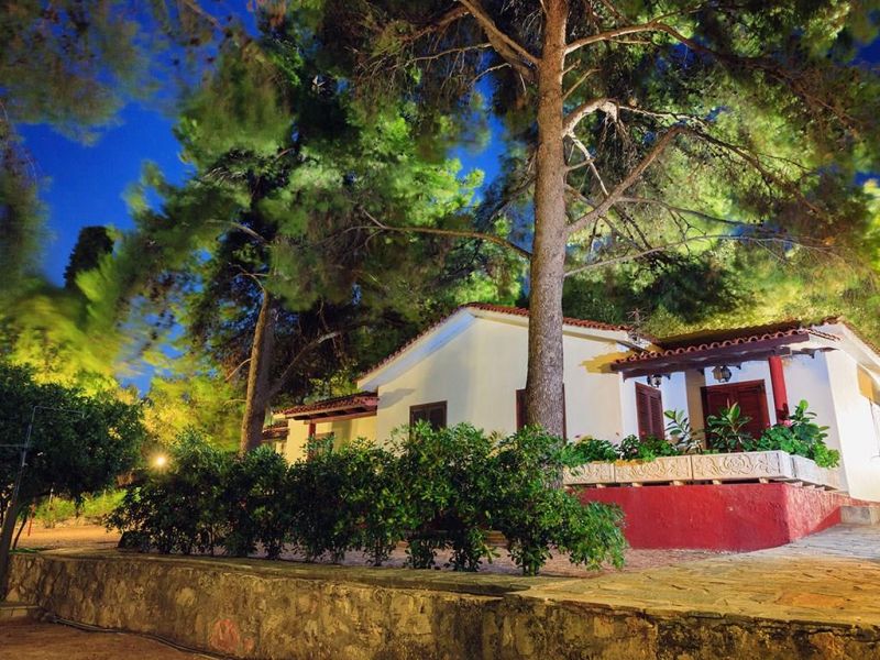 Alykes Park Bungalows Apt 4*