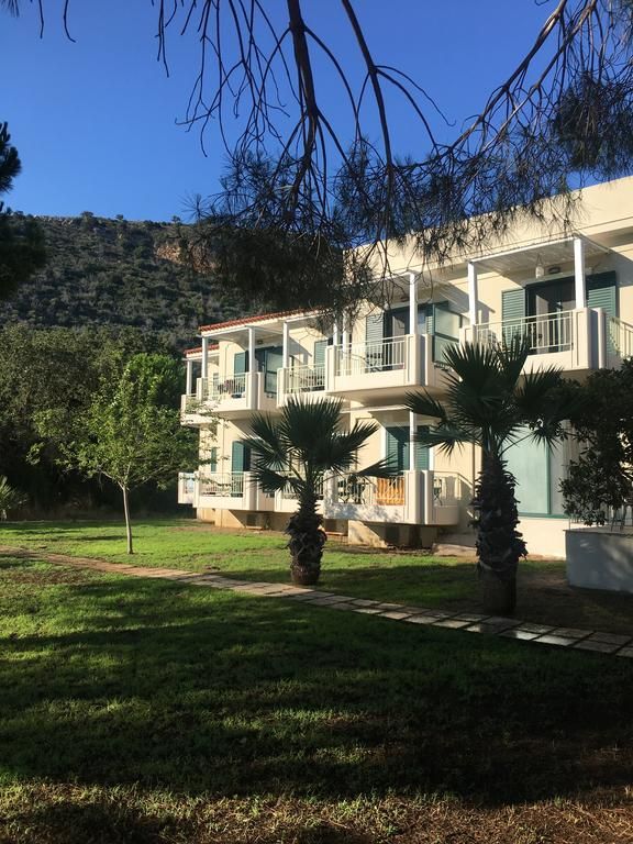 Amalia Hotel Kalogria 2*