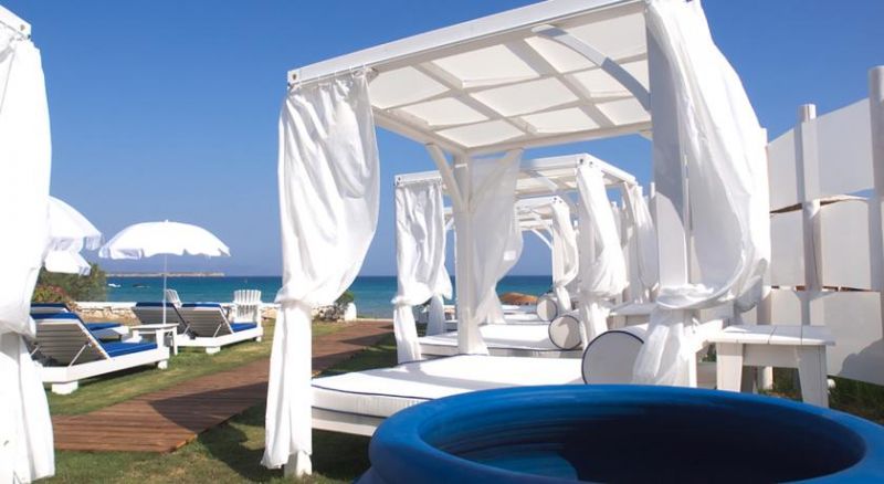 Amaryllis Beach 2*