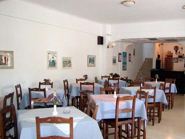 Amaryllis Hotel Santorini 2*